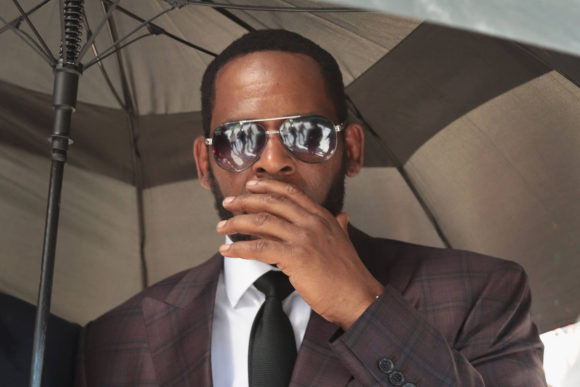 R Kelly Is Begging to Be Let Out Of Solitary Confinement