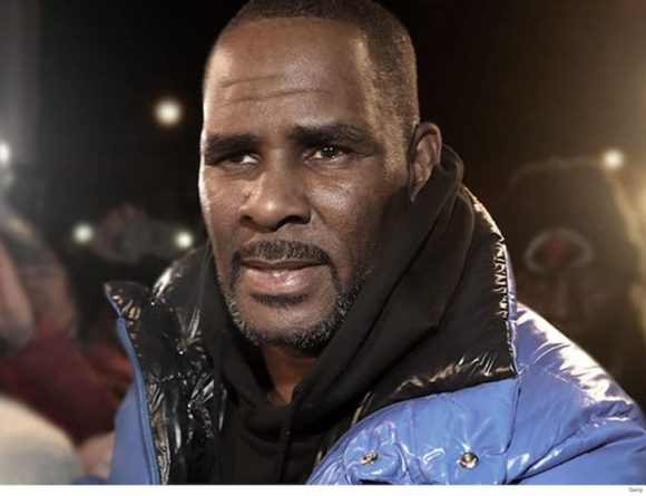 PROSECUTORS TO USE R. KELLY’S MARRIAGE TO AALIYAH TO KEEP HIM IN JAIL